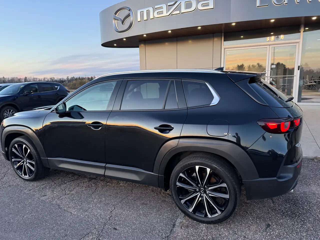 Mazda CX-50 снимка Mazda CX-50