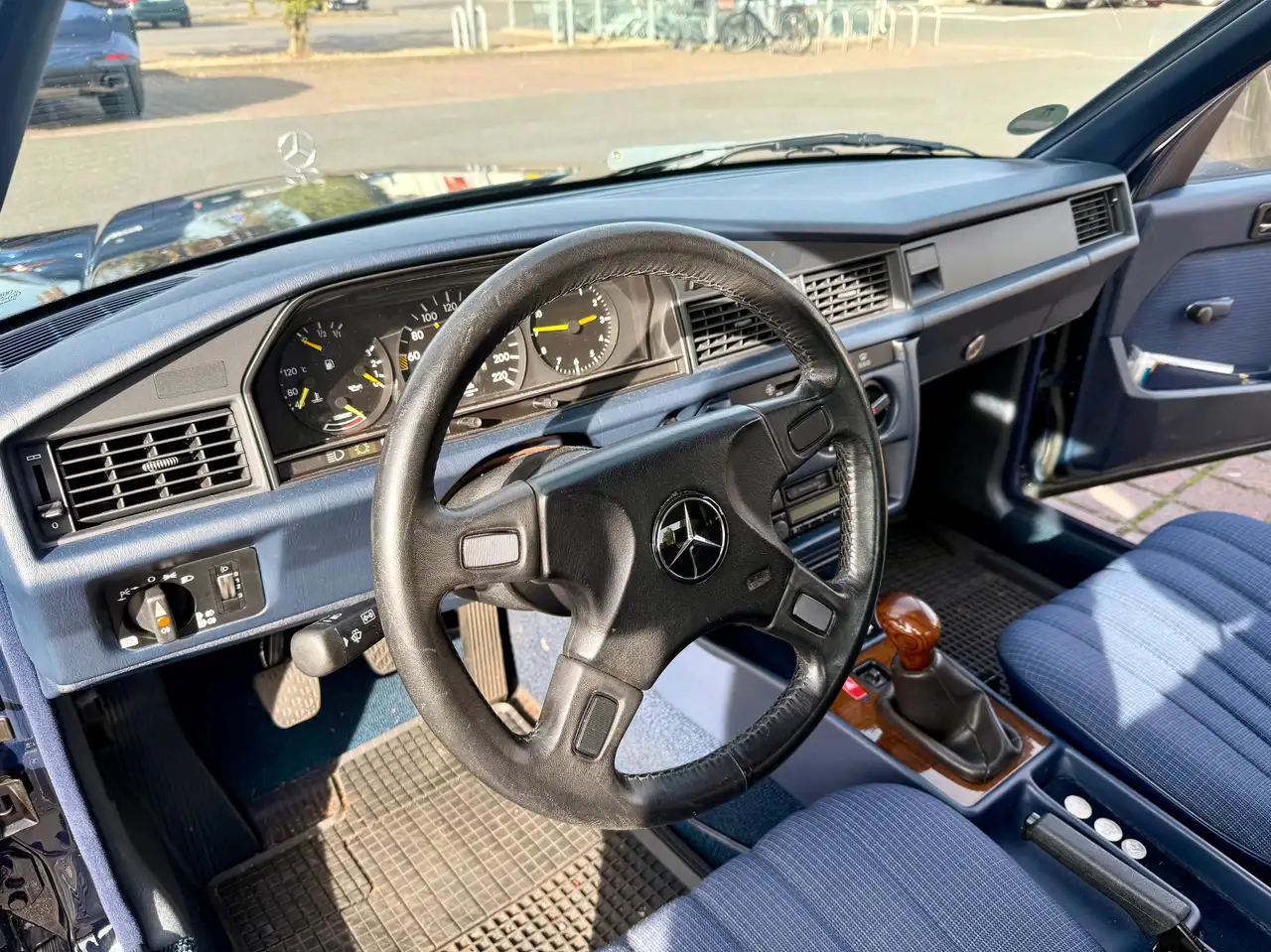 Mercedes-Benz 190 E, foto 5