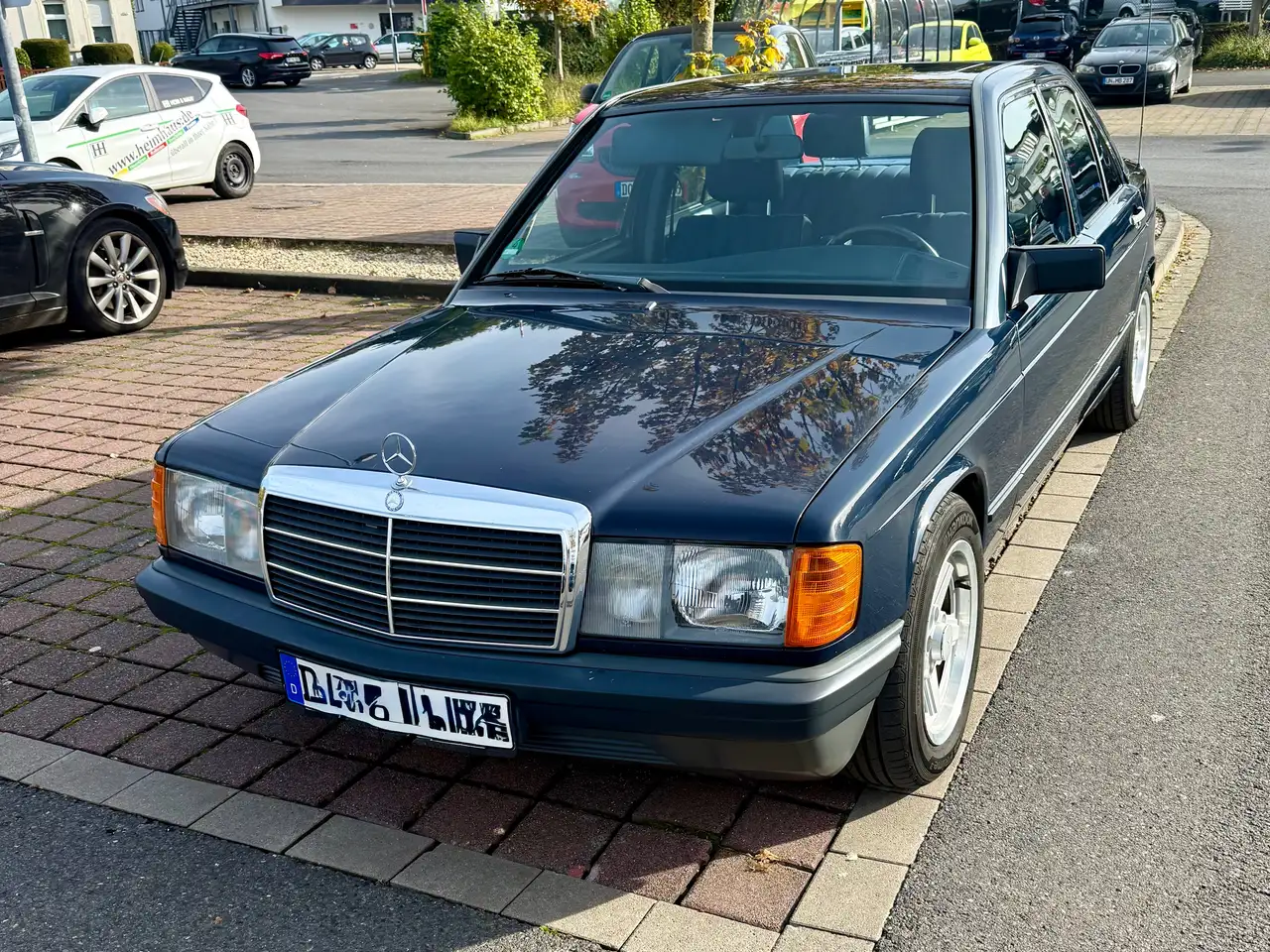 Mercedes-Benz 190 E, foto 1