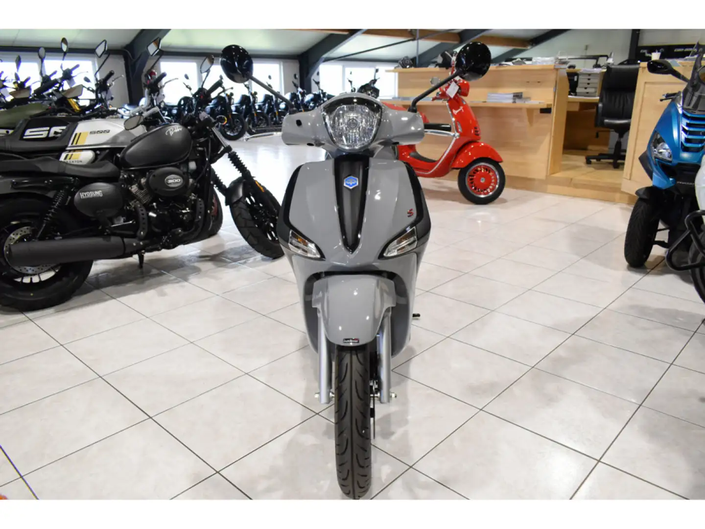 Piaggio Liberty 50 4T  SPORT Zwart - 2