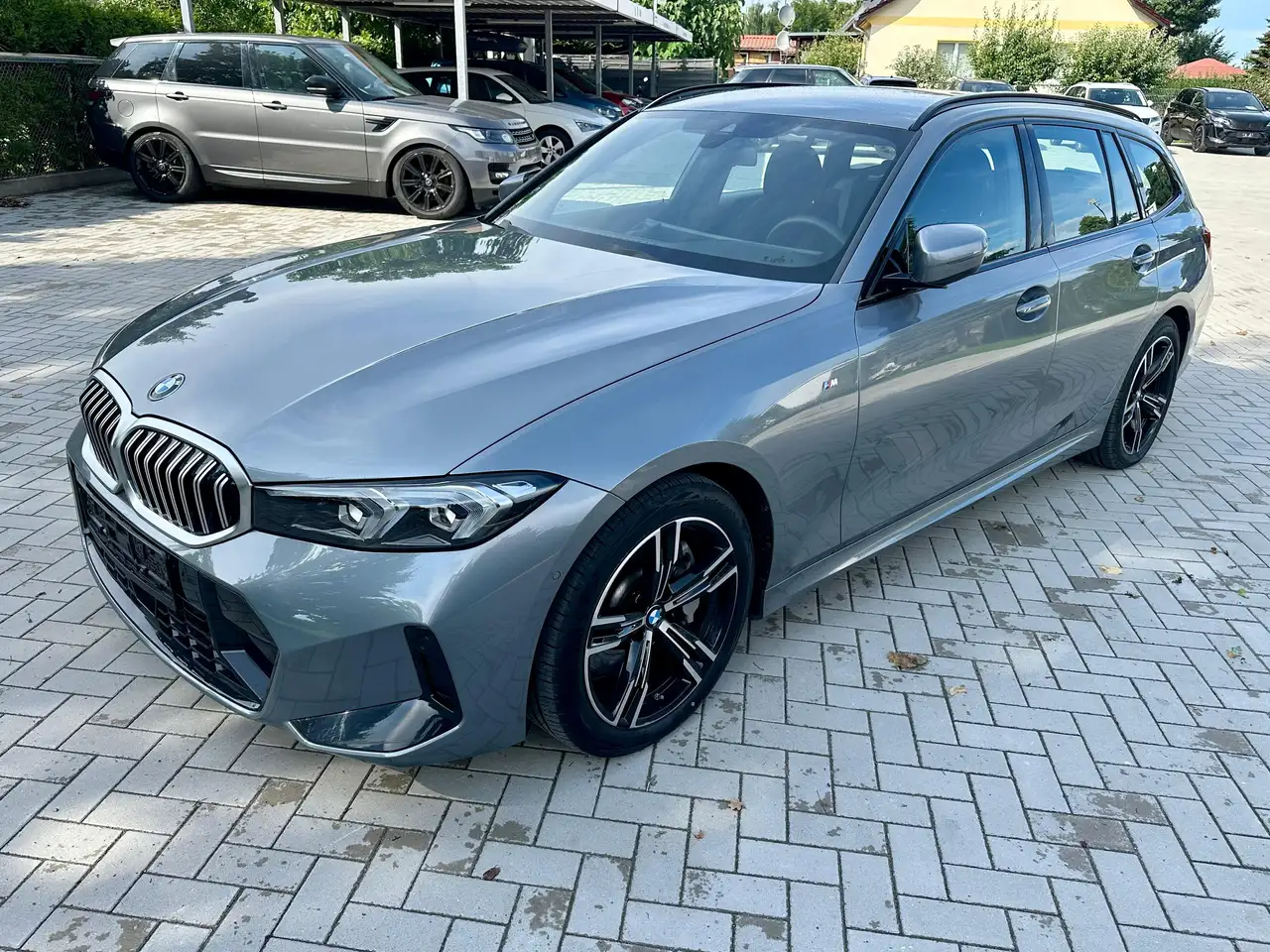 BMW 330