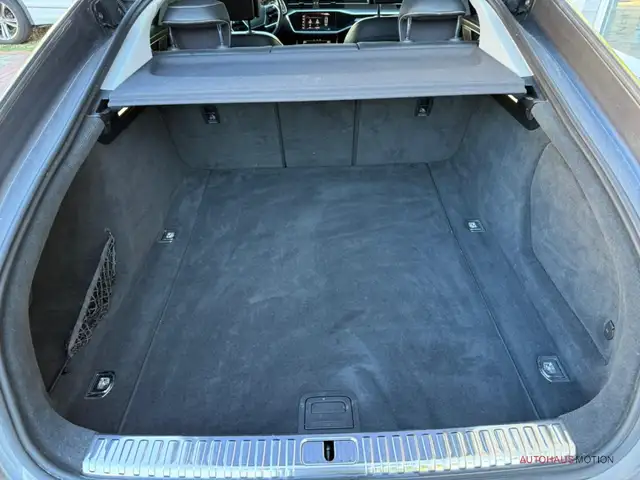Audi A7 view 7