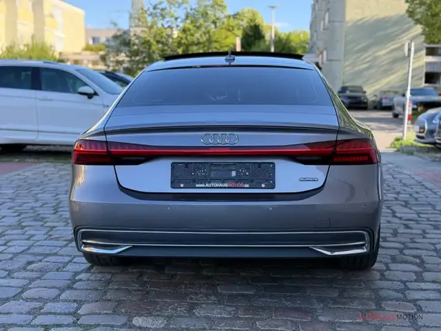Audi A7 view 6