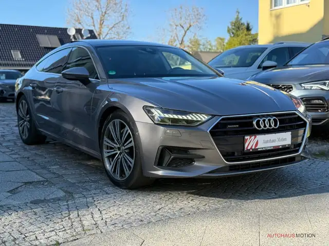 Audi A7 view 4