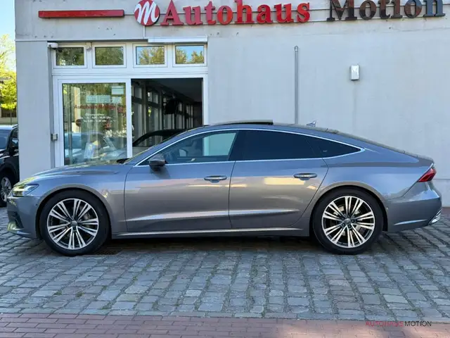 Audi A7 view 9