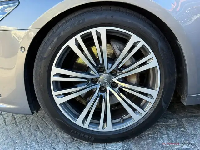 Audi A7 view 10