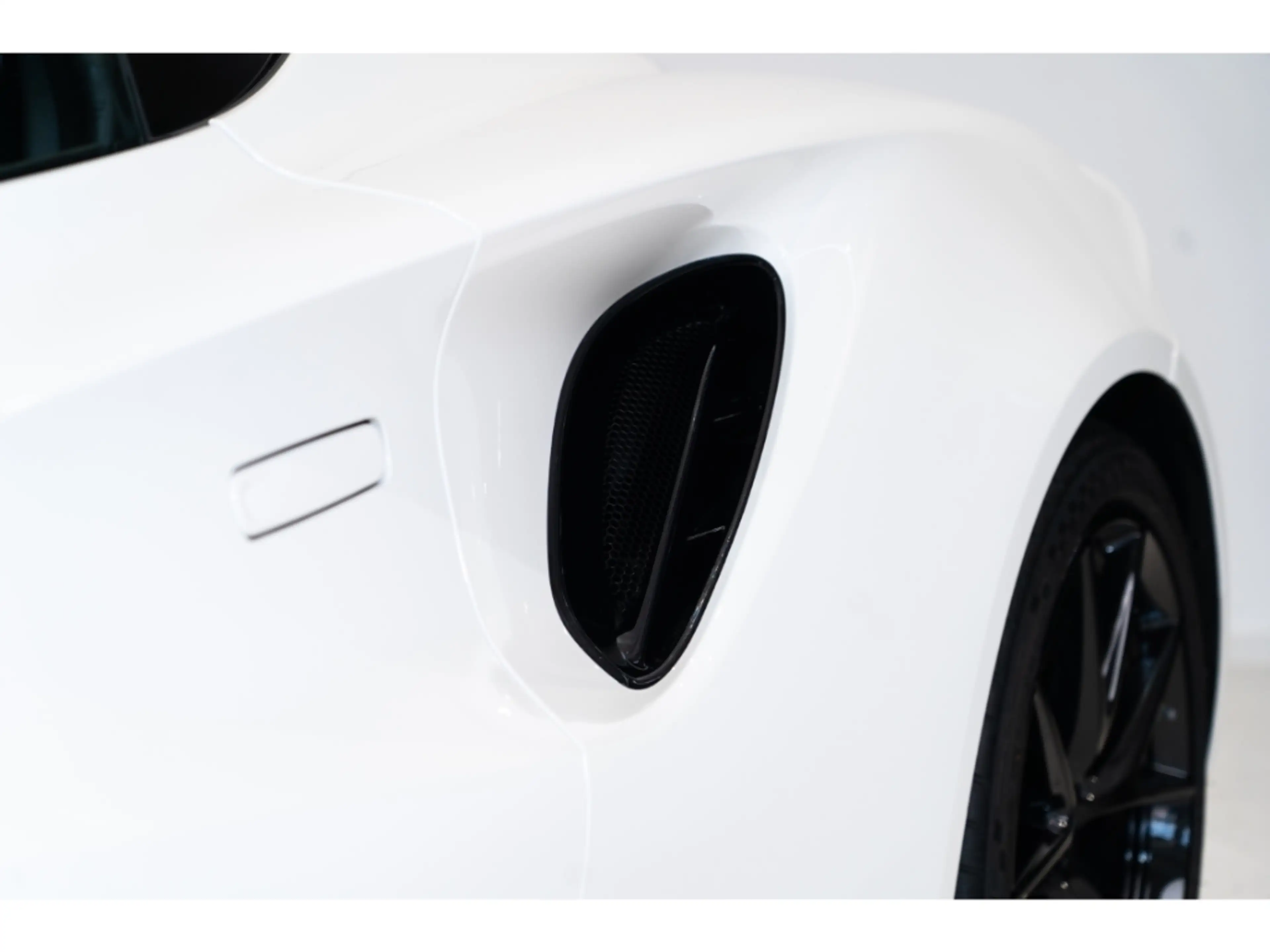 Lotus Emira 3.5 V6 298 kW SE KEF Premium Audio,20'' V-Spoke — photo 12