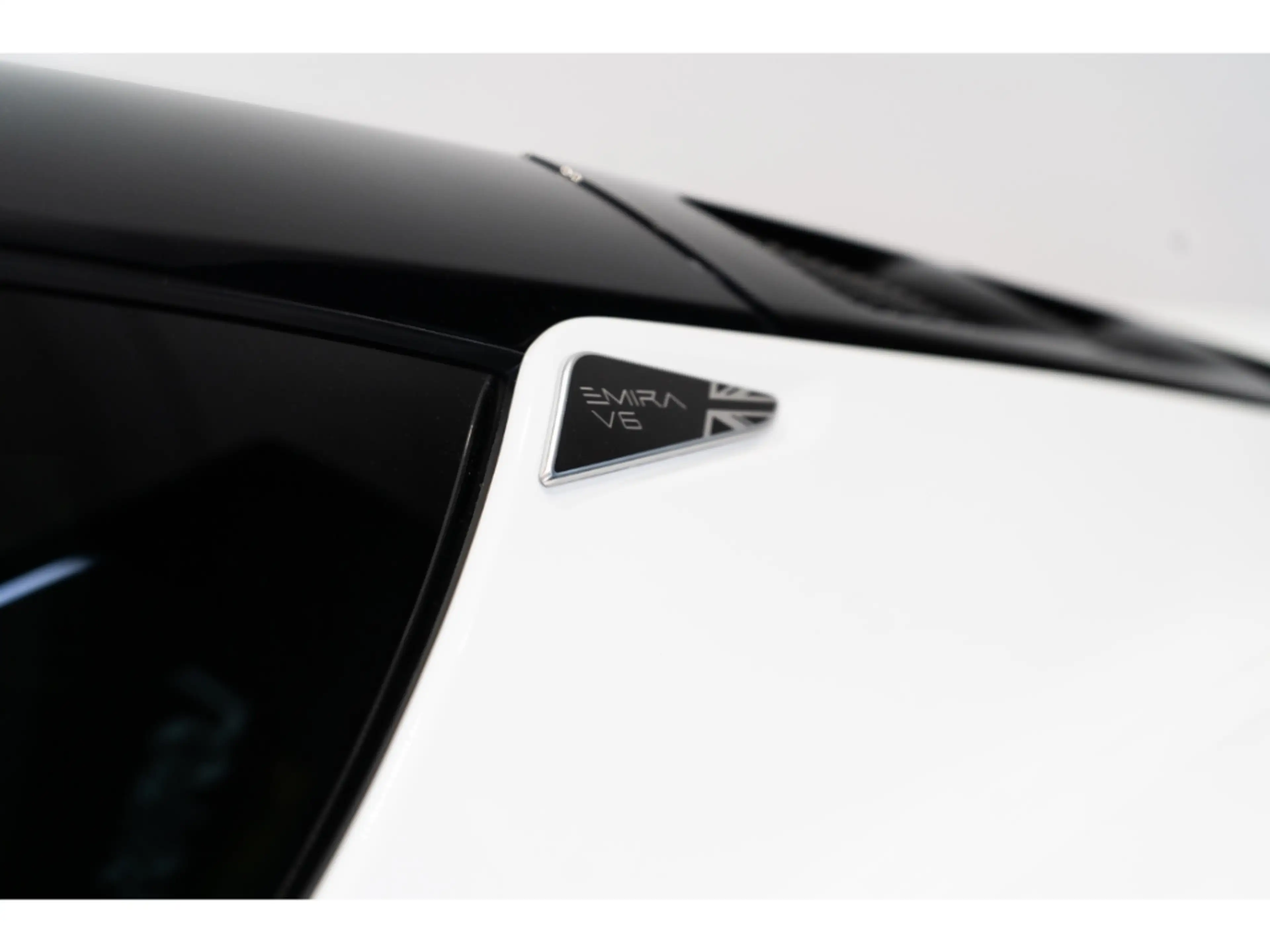 Lotus Emira 3.5 V6 298 kW SE KEF Premium Audio,20'' V-Spoke — photo 13
