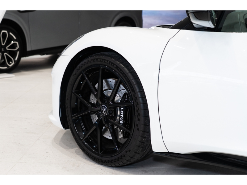 Lotus Emira 3.5 V6 298 kW SE KEF Premium Audio,20'' V-Spoke — photo 11