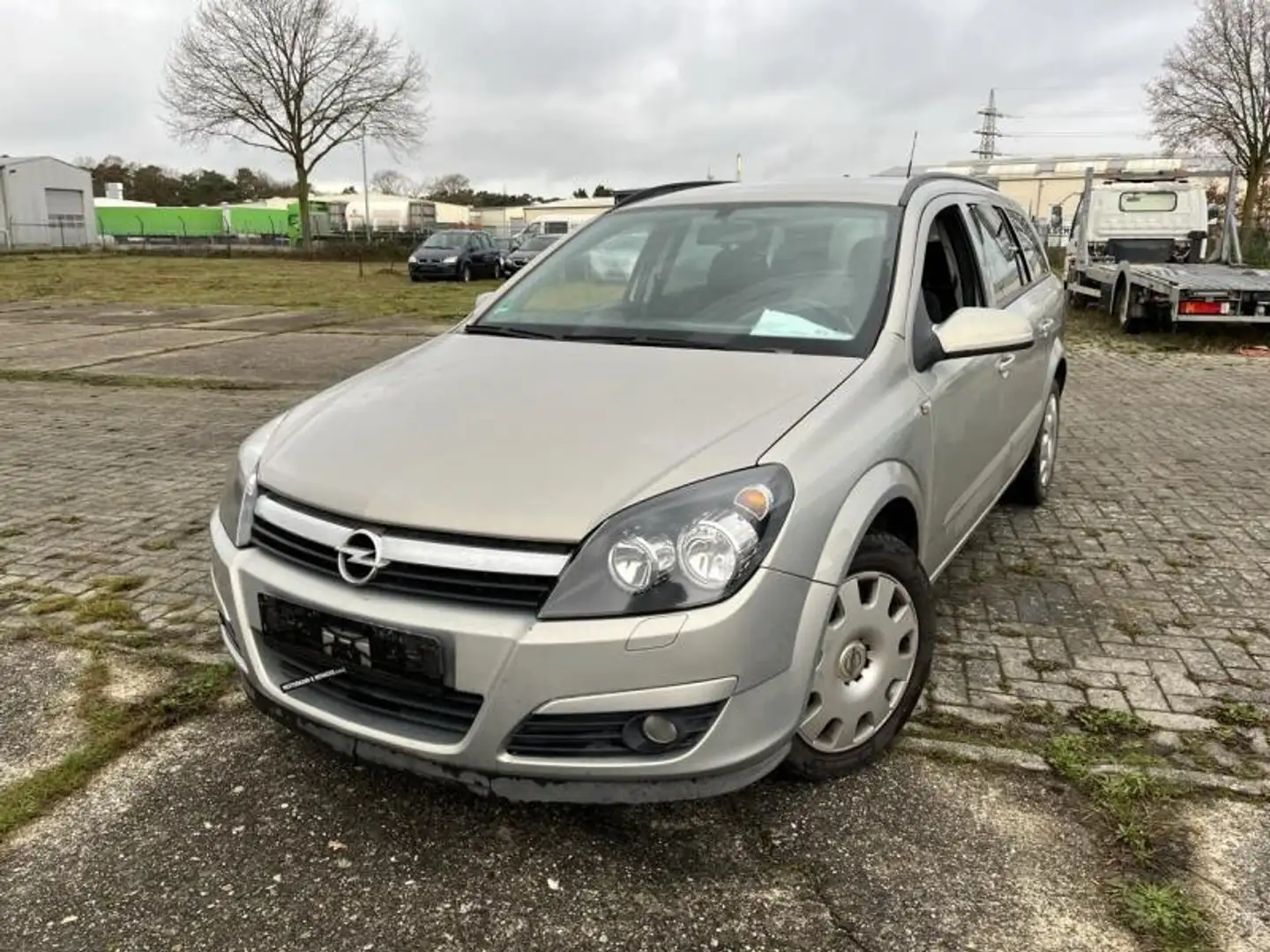 Opel Astra Edition Plus Klima AHK Grijs - 1