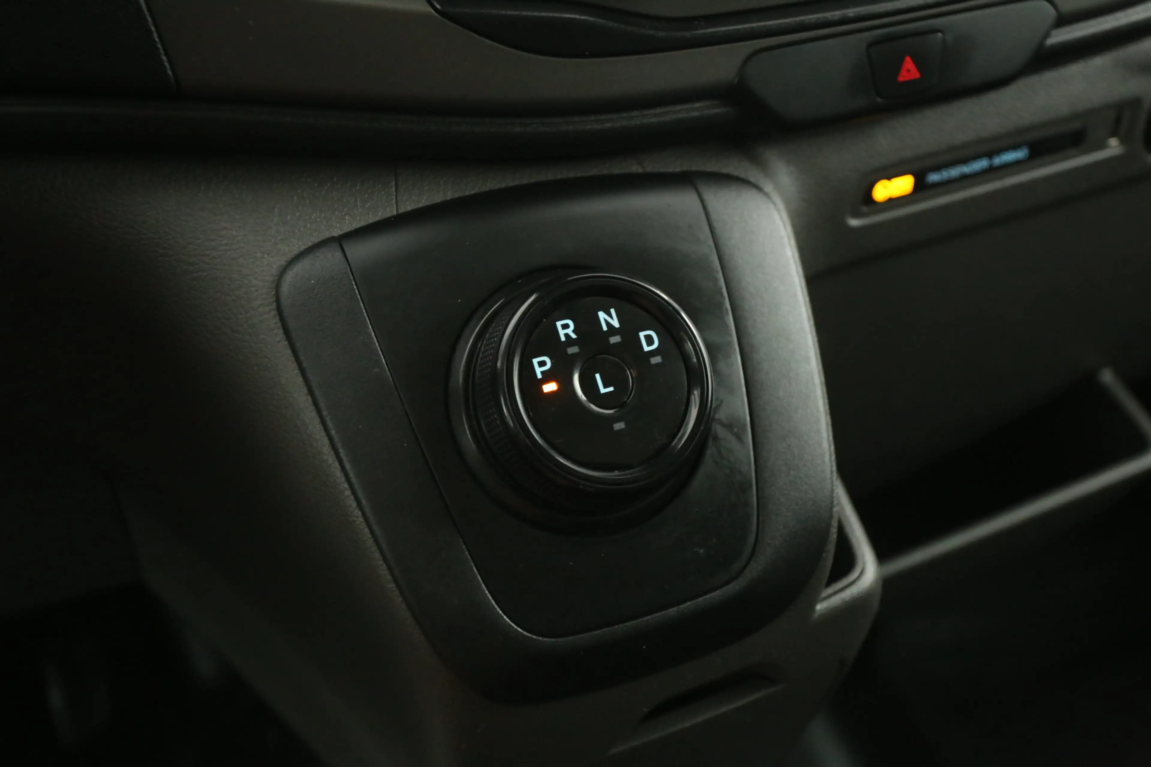 Ford Transit Elektrisch L3H2 68 kWh 184PK | Snelladen | SOH 94% — photo 18