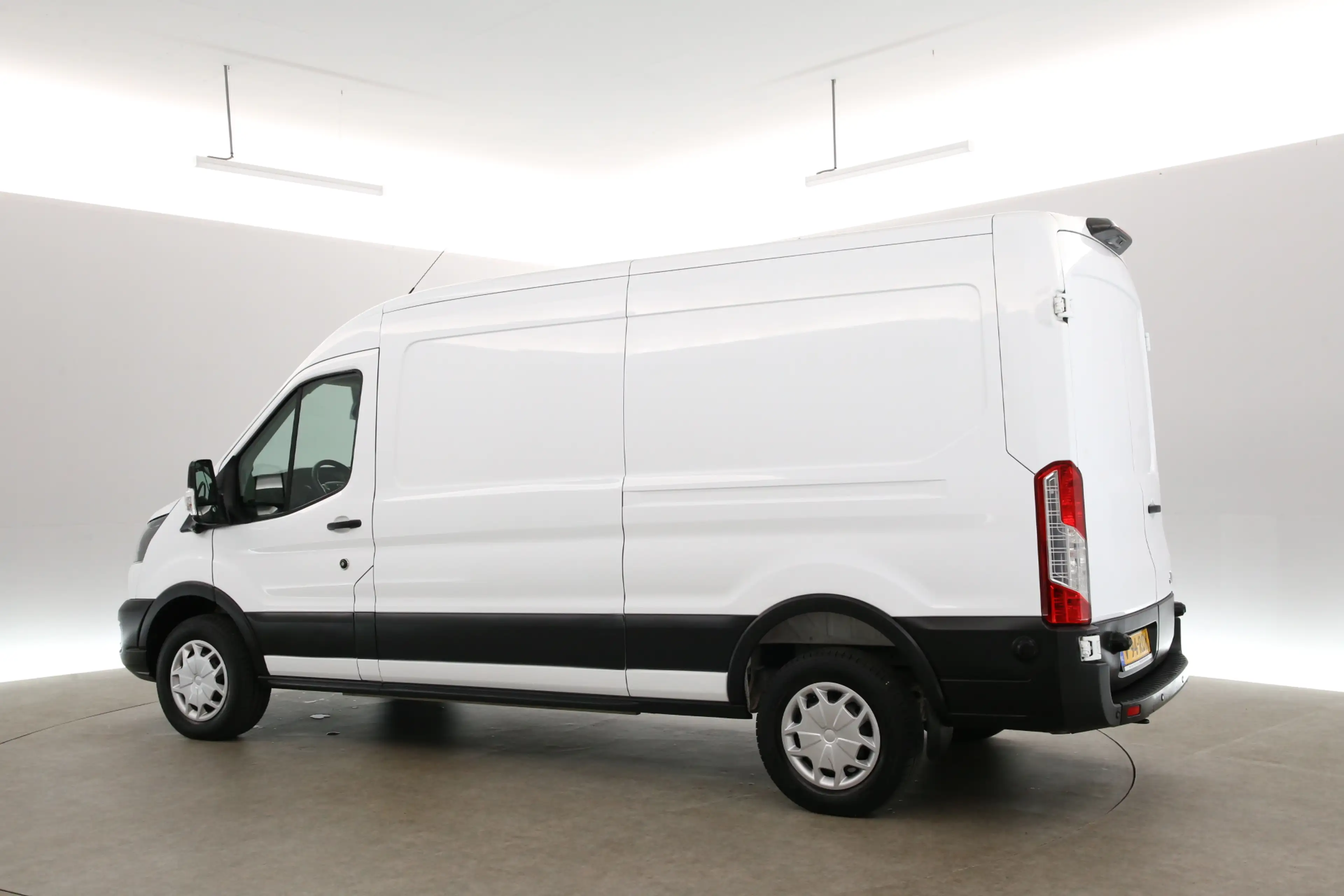 Ford Transit Elektrisch L3H2 68 kWh 184PK | Snelladen | SOH 94% — photo 4