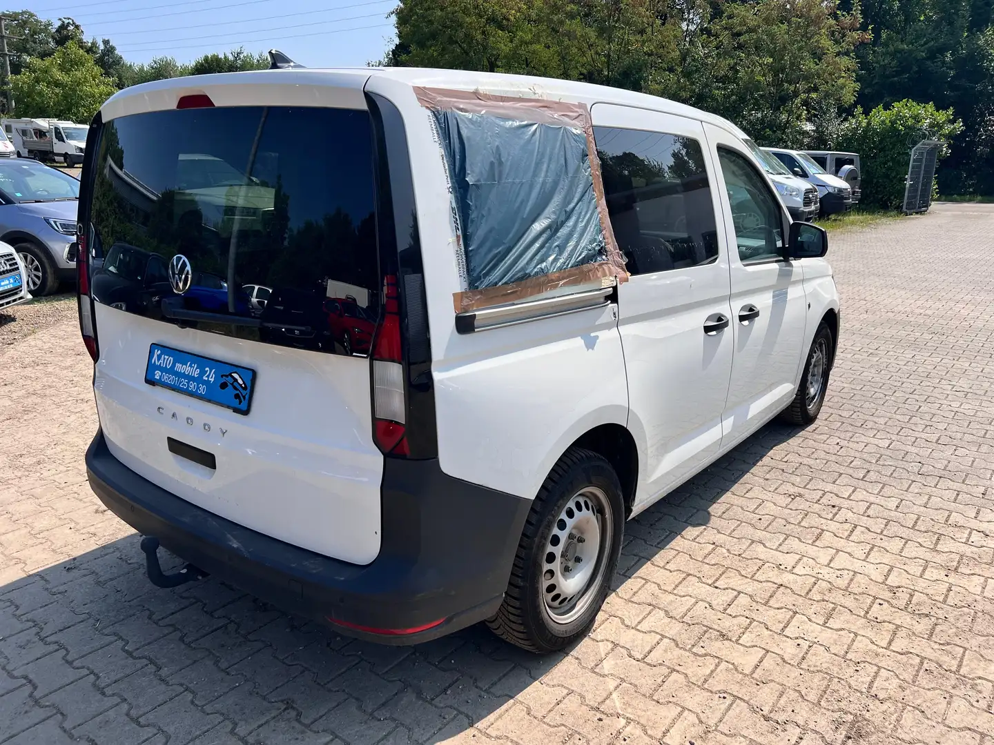 Volkswagen Caddy Kombi 2.0 TDI Navi Kamera Sitzheizung AHK ... Weiß - 2