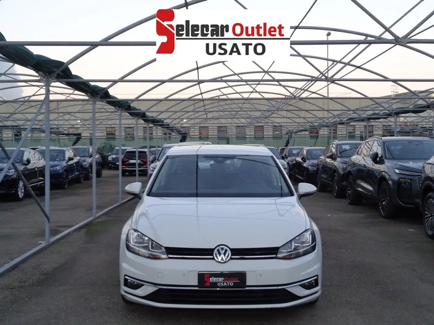 Volkswagen Golf 1.6 TDI 115CV 5p. Executive BMT Bianco - 2
