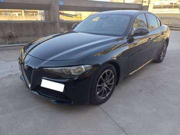 Giulia 2016 2.2 t Business Sport Launch Edition 180cv auto