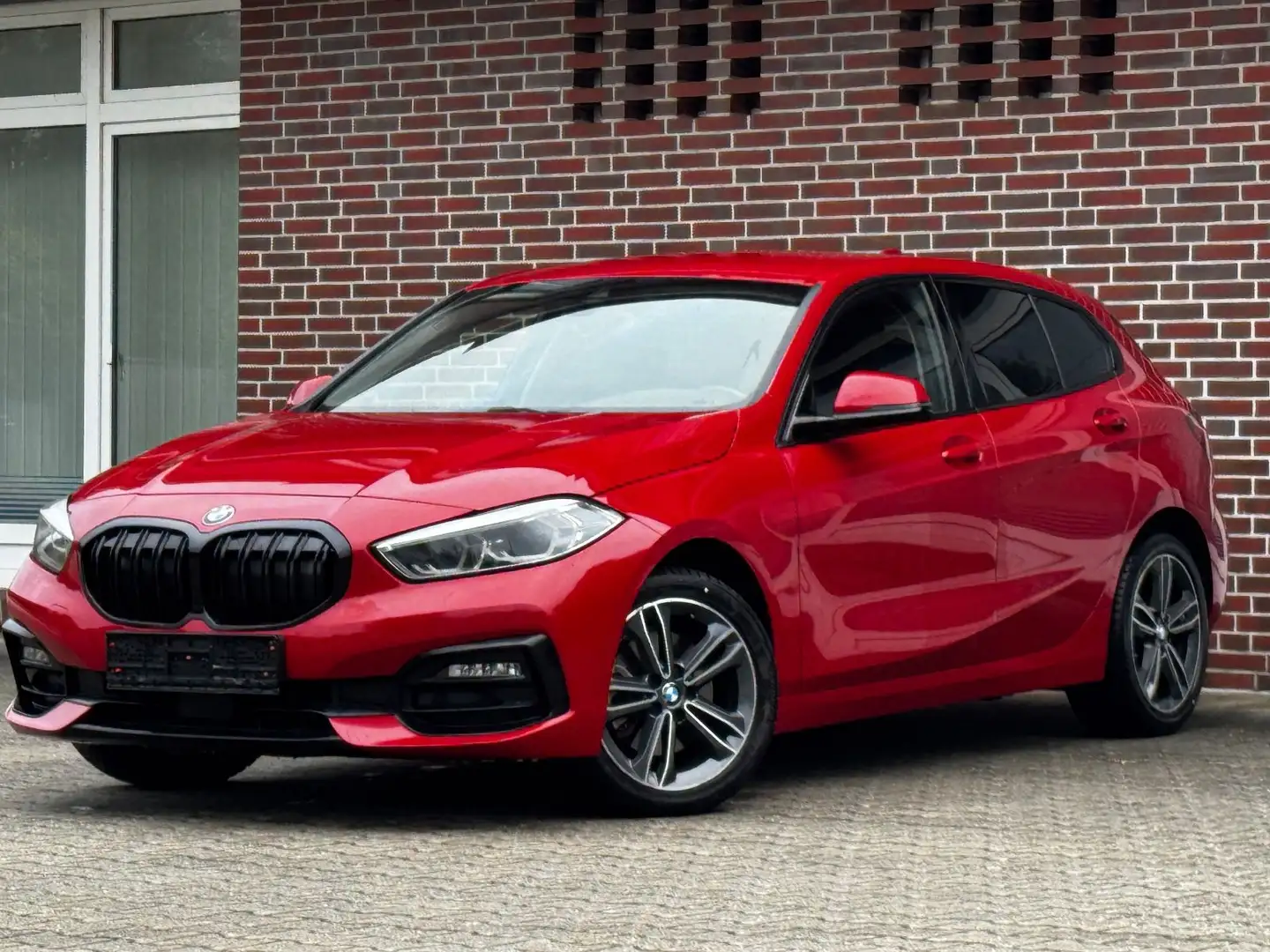BMW 116 d*SPORT LINE*LEDER*SHADOW LINE*LIVE COCKPIT* Rot - 1