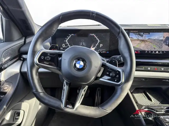BMW 5 Series view 14