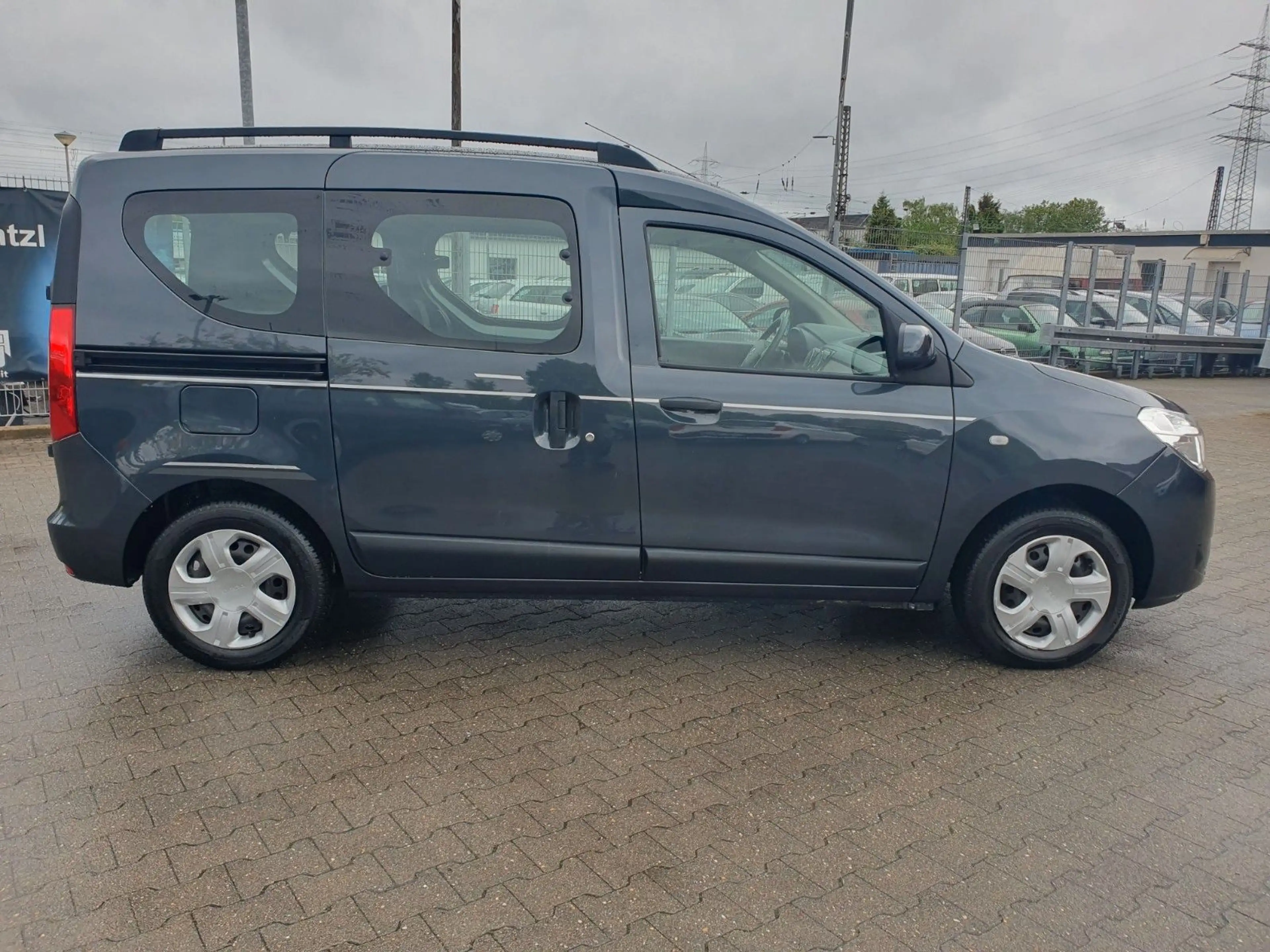 Dacia Dokker Lauréate GARANTIE KLIMA NAVI PDC TEMPOMAT — photo 5