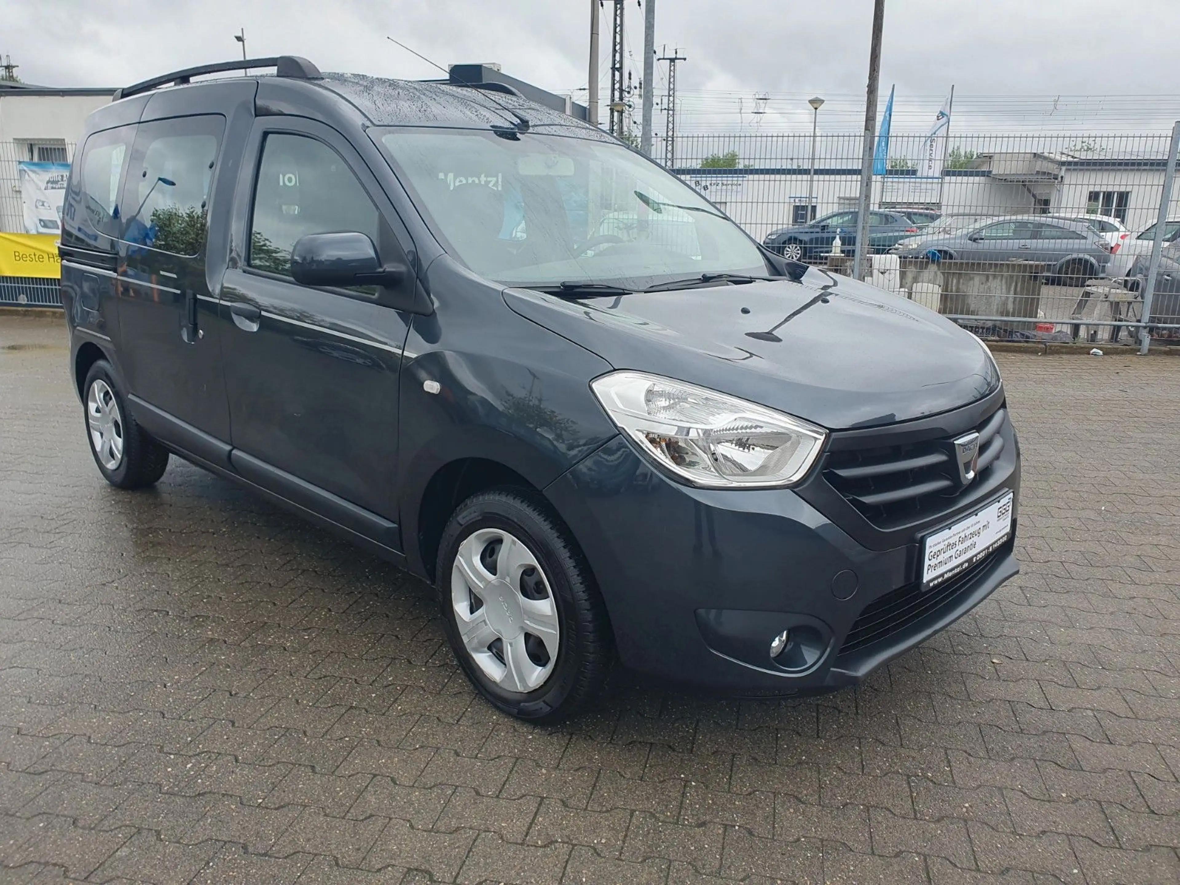 Dacia Dokker Lauréate GARANTIE KLIMA NAVI PDC TEMPOMAT — photo 3