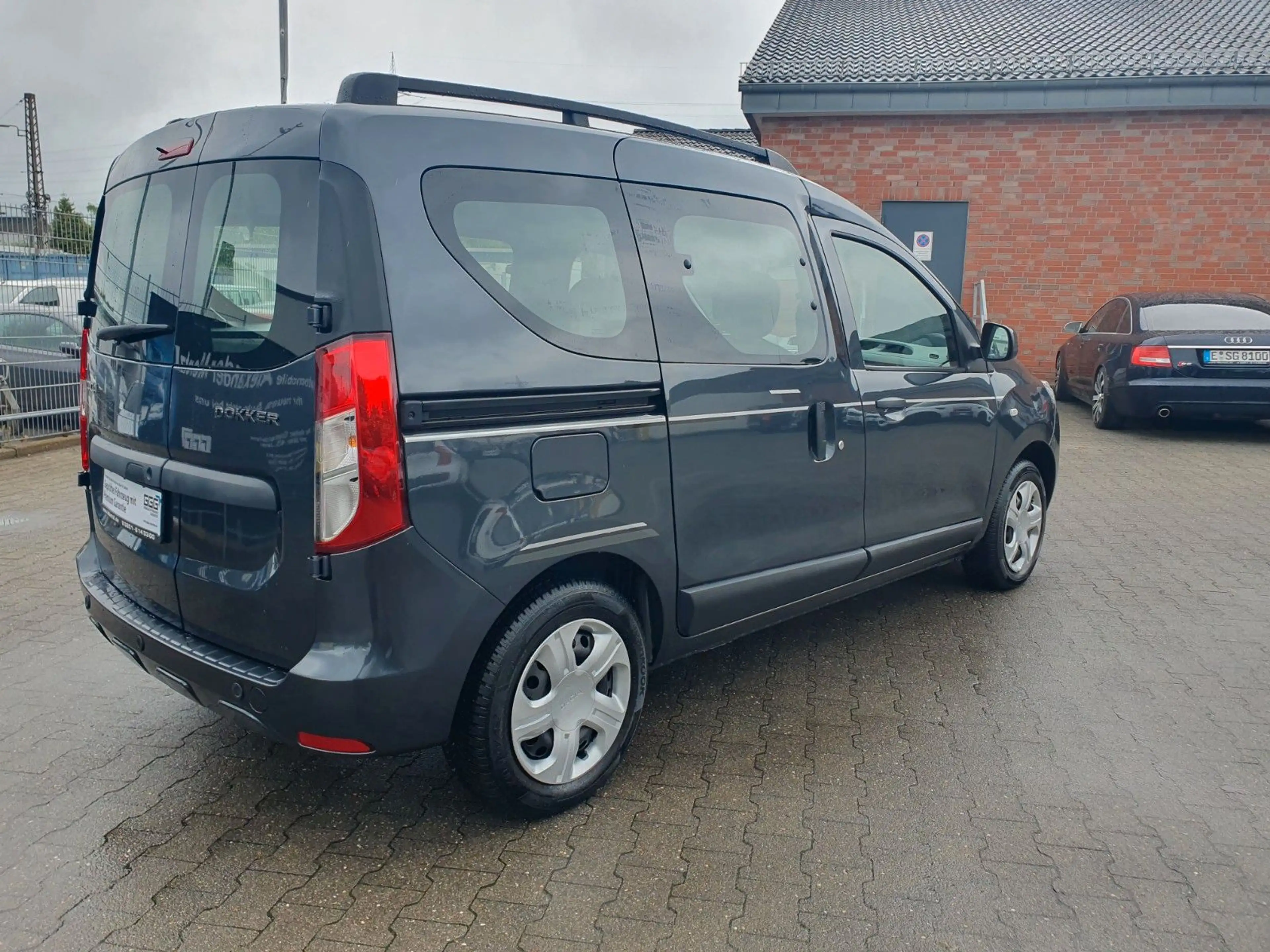 Dacia Dokker Lauréate GARANTIE KLIMA NAVI PDC TEMPOMAT — photo 8