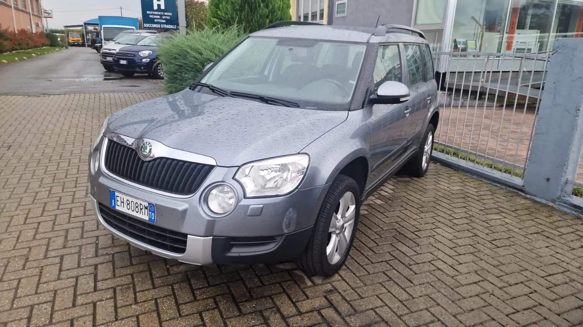 Skoda Yeti 2.0 tdi Ambition (adventure) 4x4 140cv dsg - 2