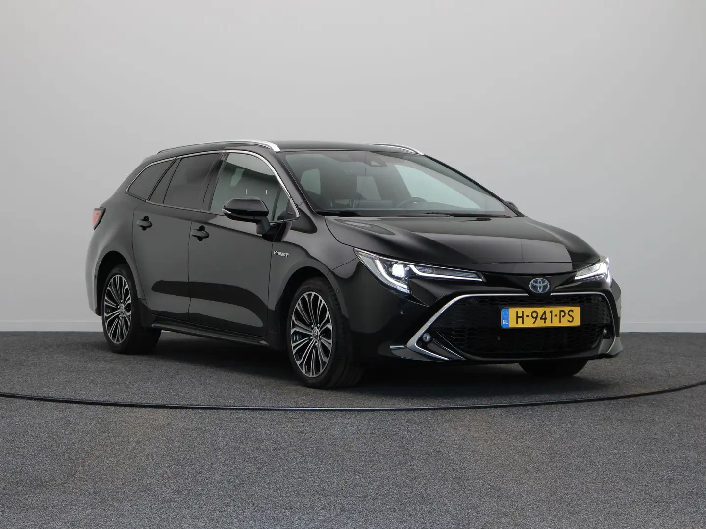 Toyota Corolla Touring Sports 1.8 Hybrid Executive | Head-up Disp Zwart - 2