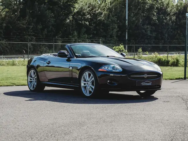 Jaguar XK view 5