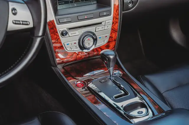 Jaguar XK view 23