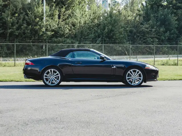 Jaguar XK view 15