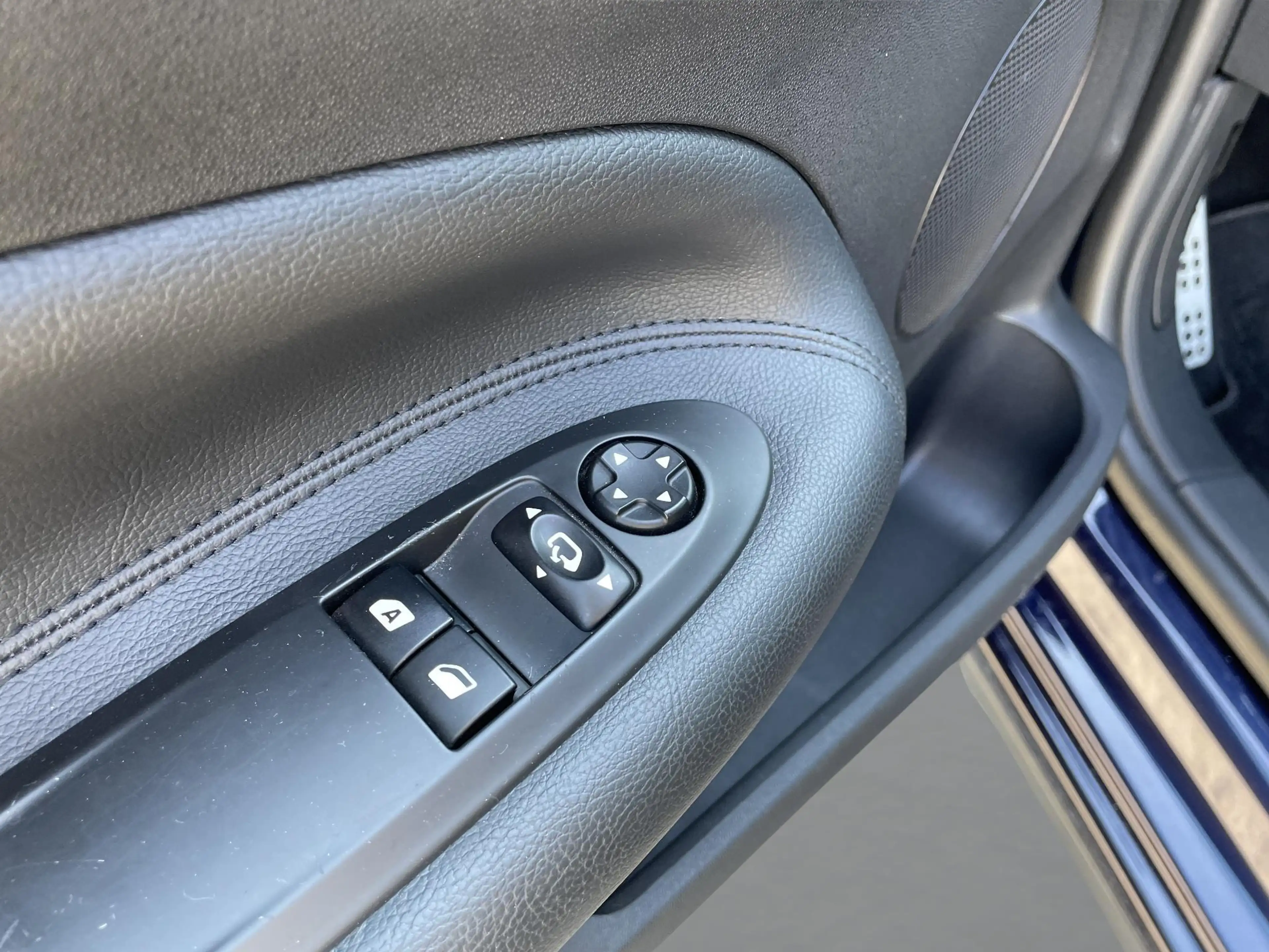 DS Automobiles DS 3 1.2 PureTech Business , Navi, Cruise, Clima, All S — photo 12
