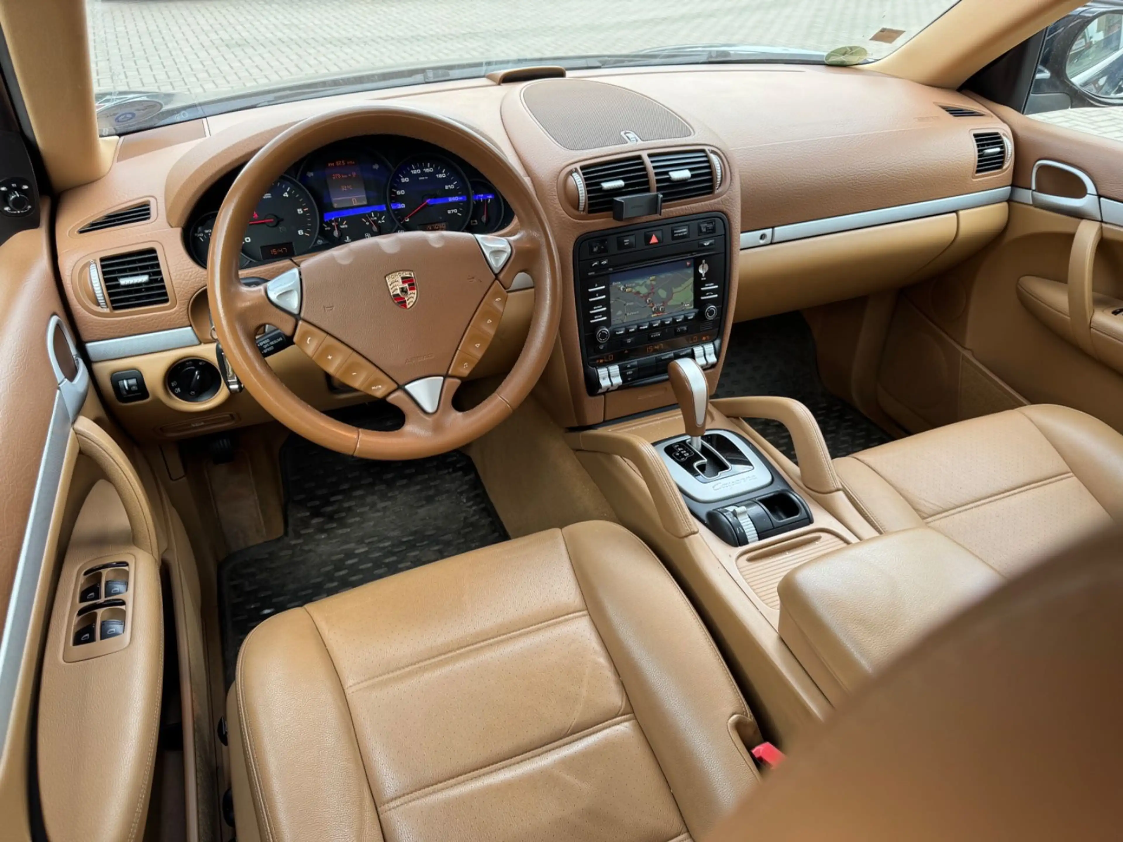 Porsche Cayenne Diesel 3.0 V6*LEDER*XENON*NAVI*EGSD*AHK* — photo 11