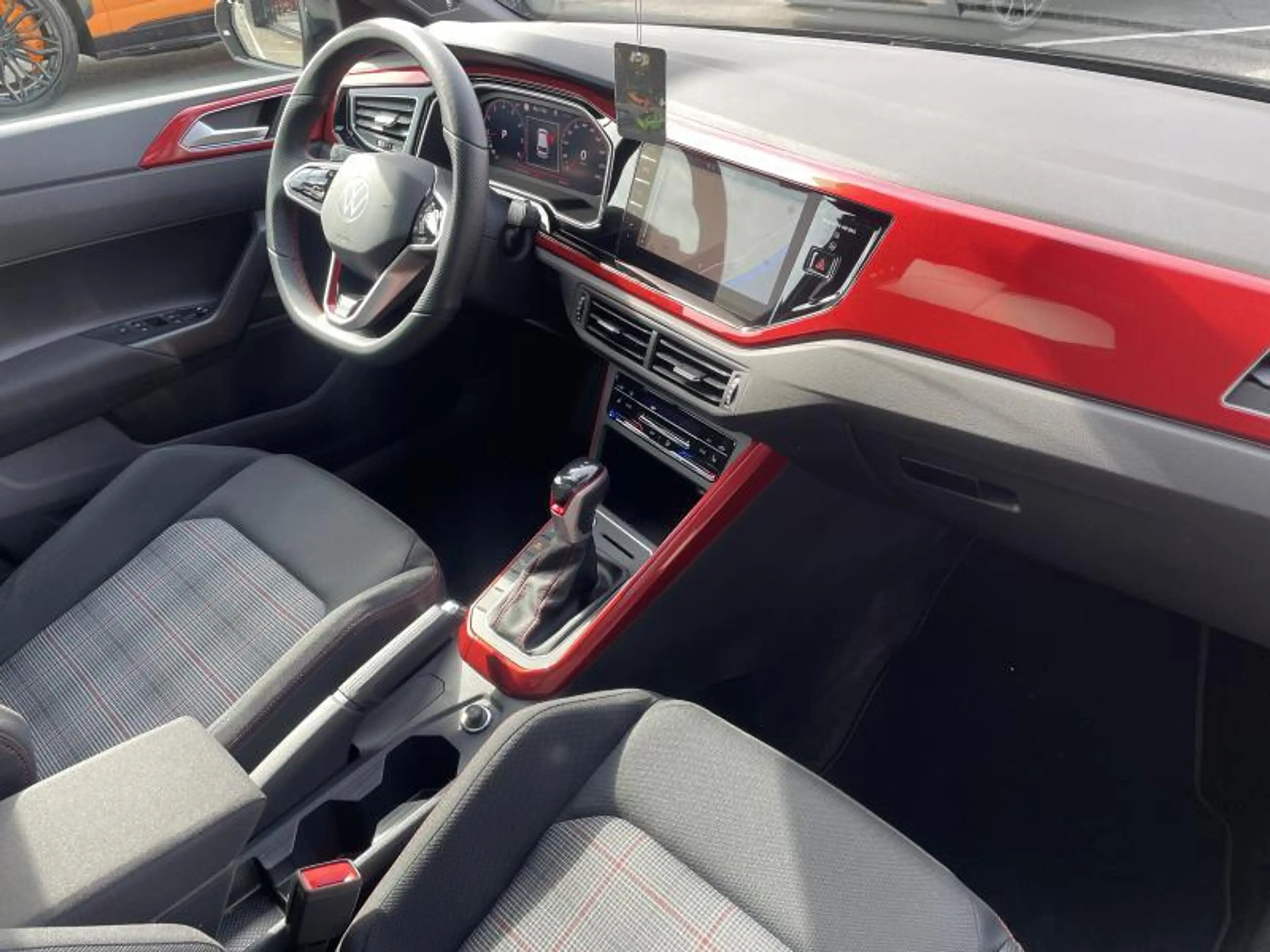 Volkswagen Polo GTI VI GTI/2.0 207ch/Toit Ouvrant/Camera — photo 11