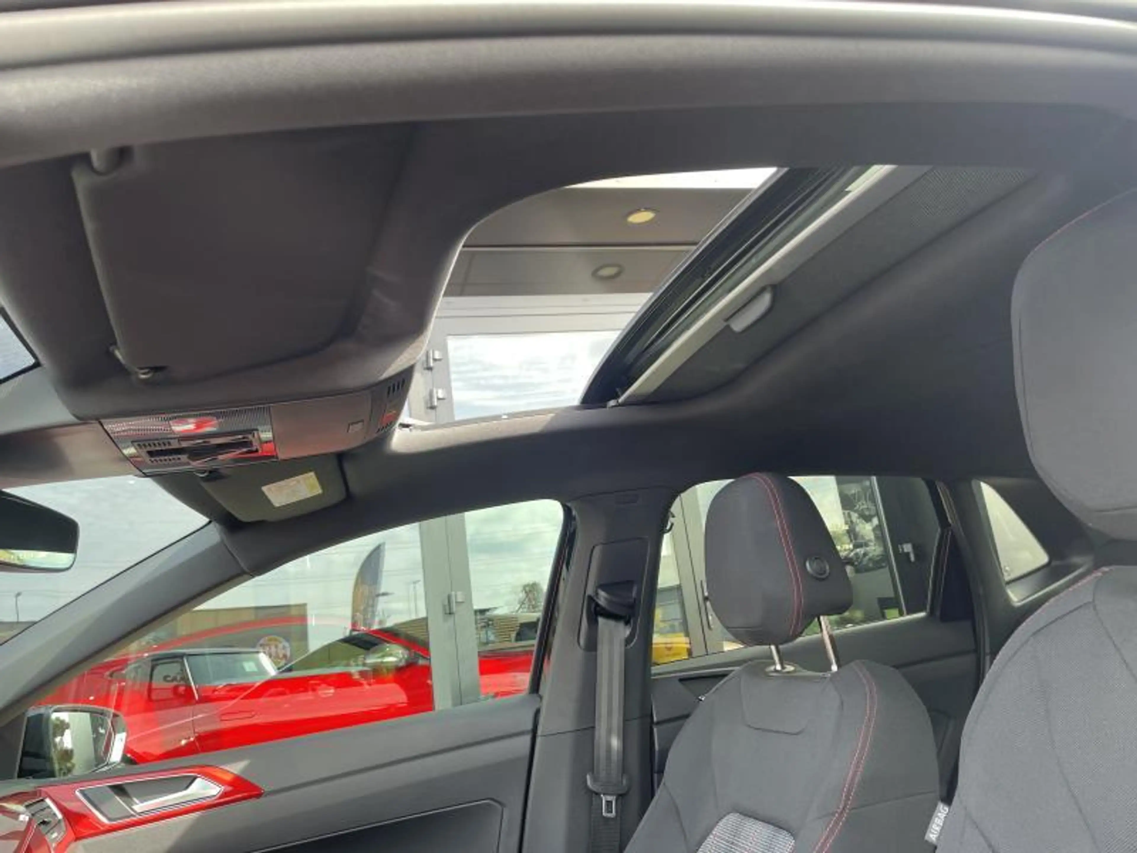 Volkswagen Polo GTI VI GTI/2.0 207ch/Toit Ouvrant/Camera — photo 14