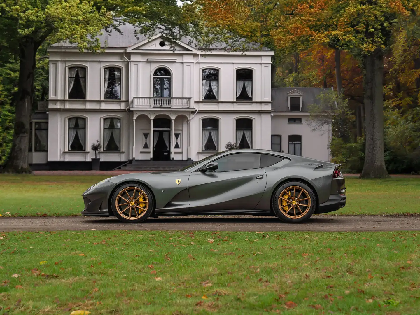 Ferrari 812 Superfast | Daytona Racing Seats | Lift | Pass. di Grigio - 1