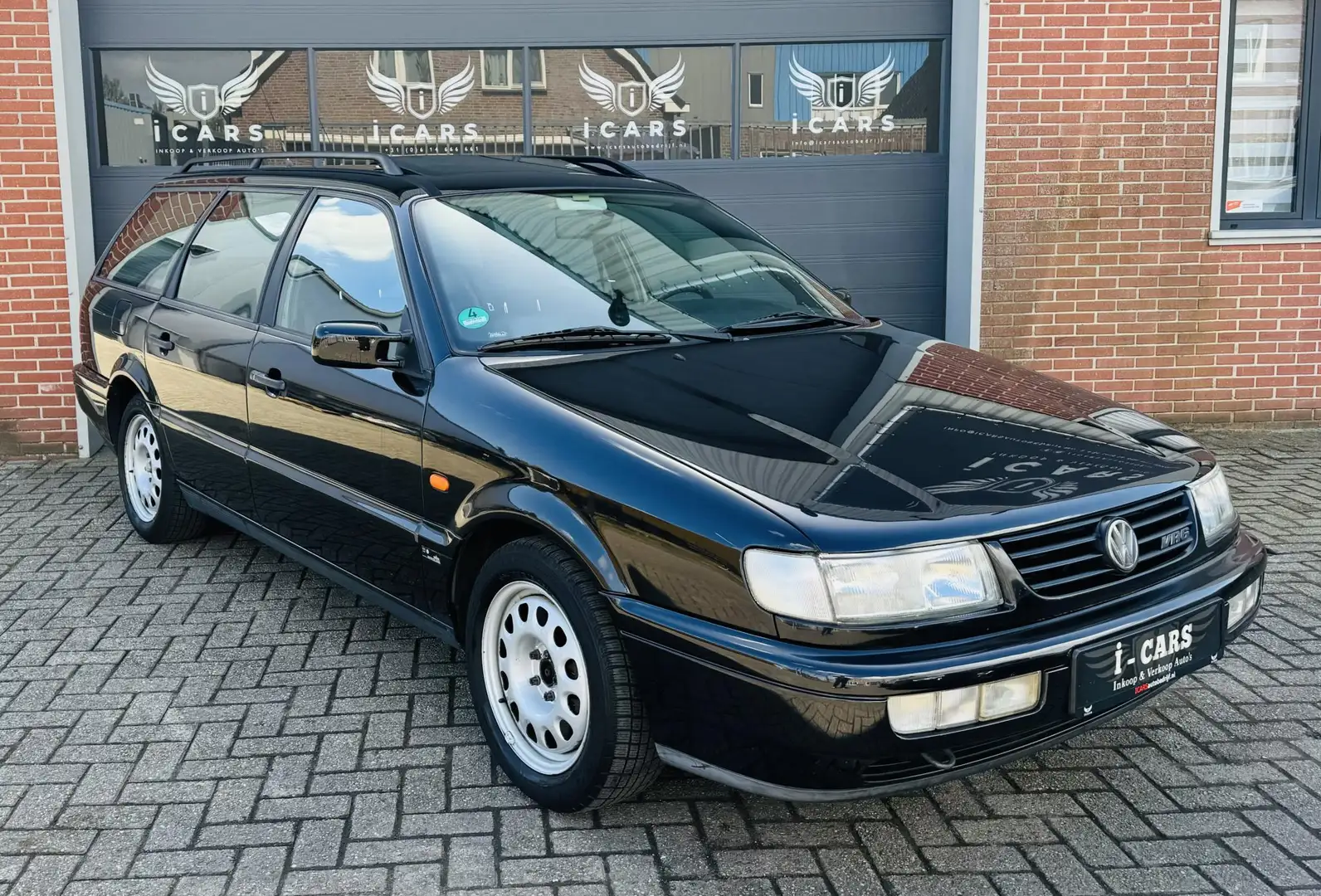 Volkswagen Passat Variant 2.8 VR6 Exclusiv 2e eigenaar Noir - 1