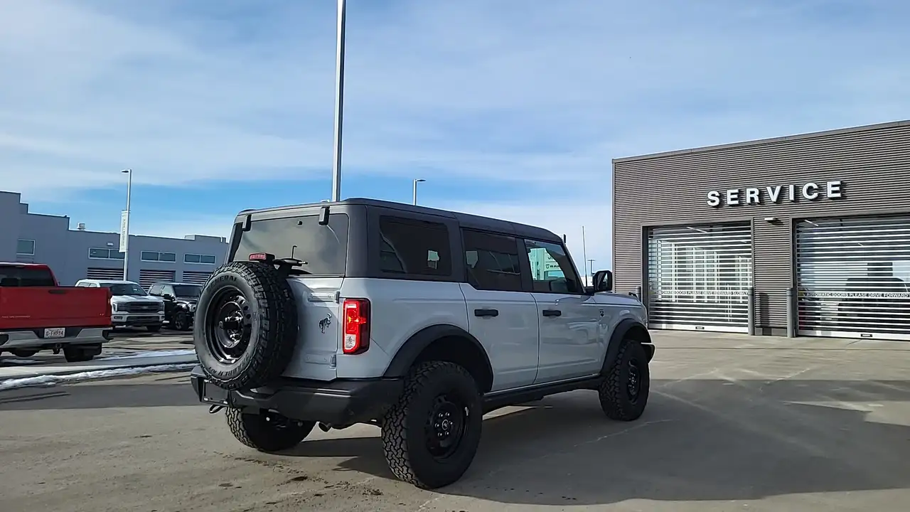 Ford Bronco снимка Ford Bronco