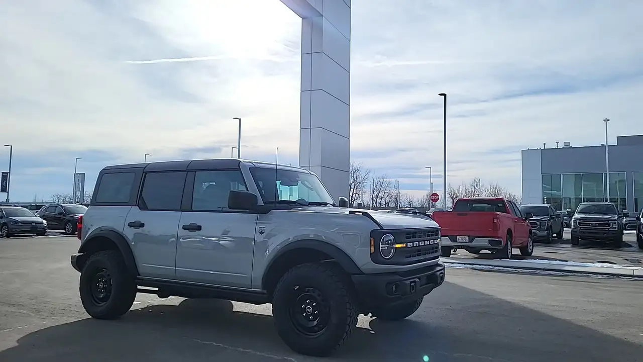 Ford Bronco снимка Ford Bronco