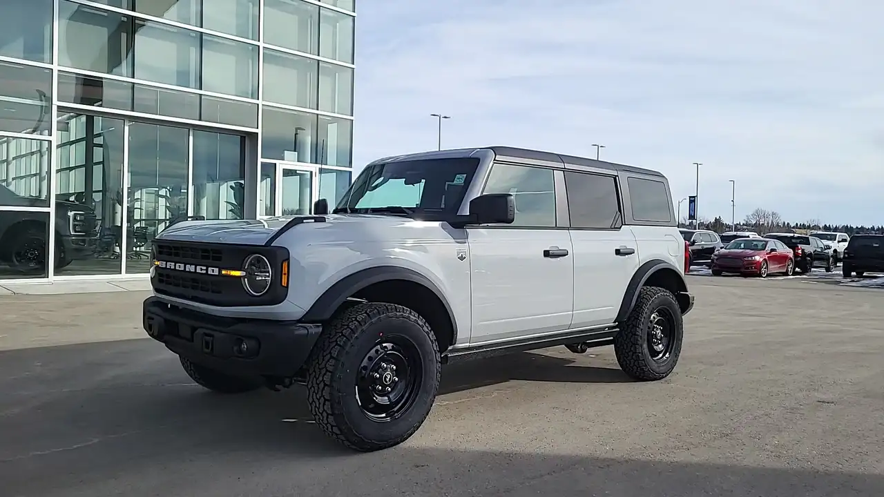 Ford Bronco снимка Ford Bronco