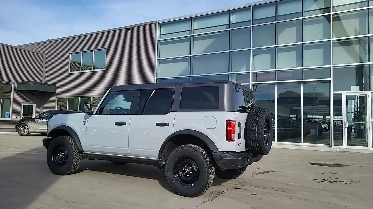 Ford Bronco снимка Ford Bronco
