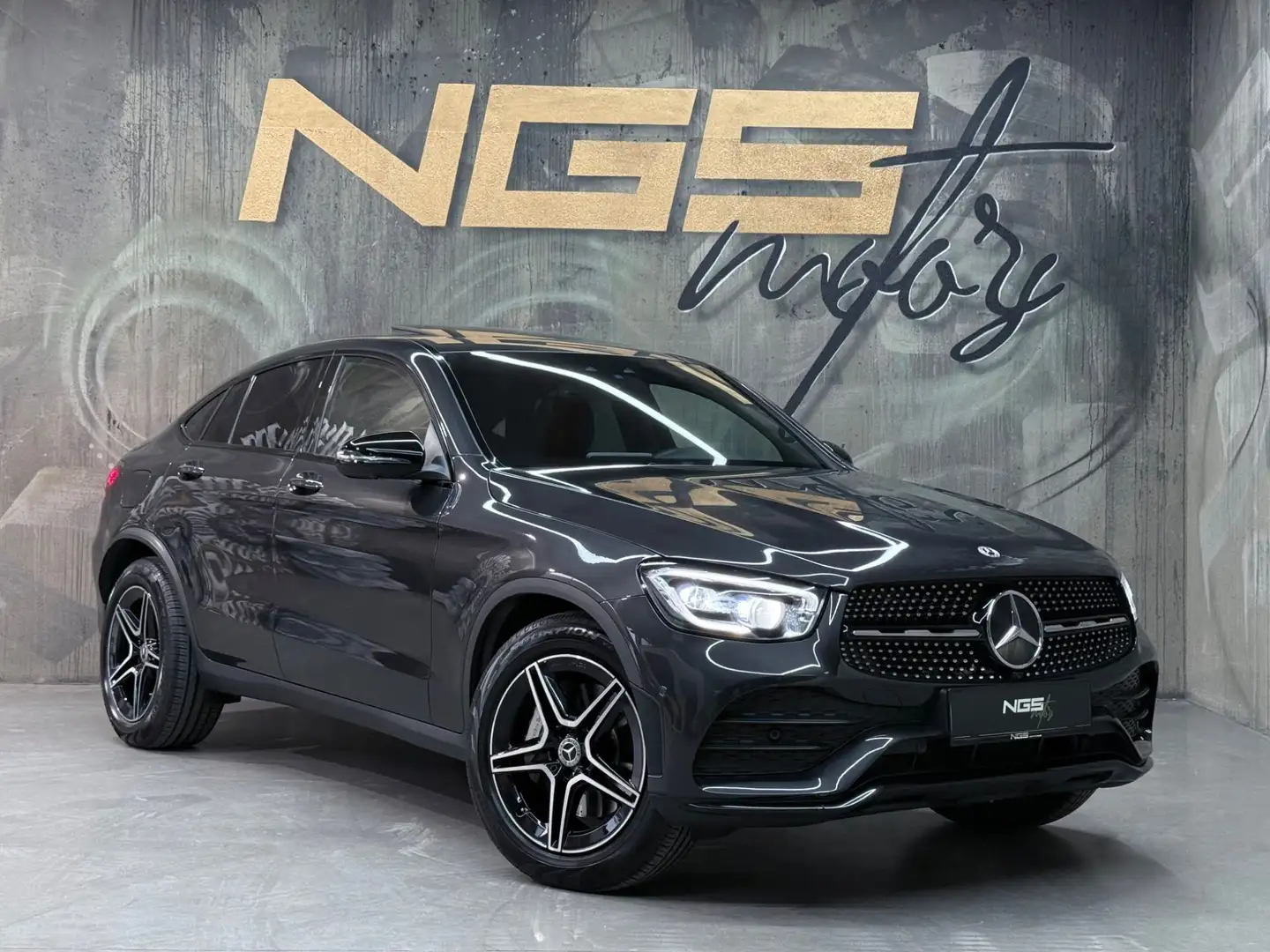 Mercedes-Benz GLC 220 d Coupe AMG 4Matic ERSTBESITZ BURMESTER DIGITALCK Grau - 1