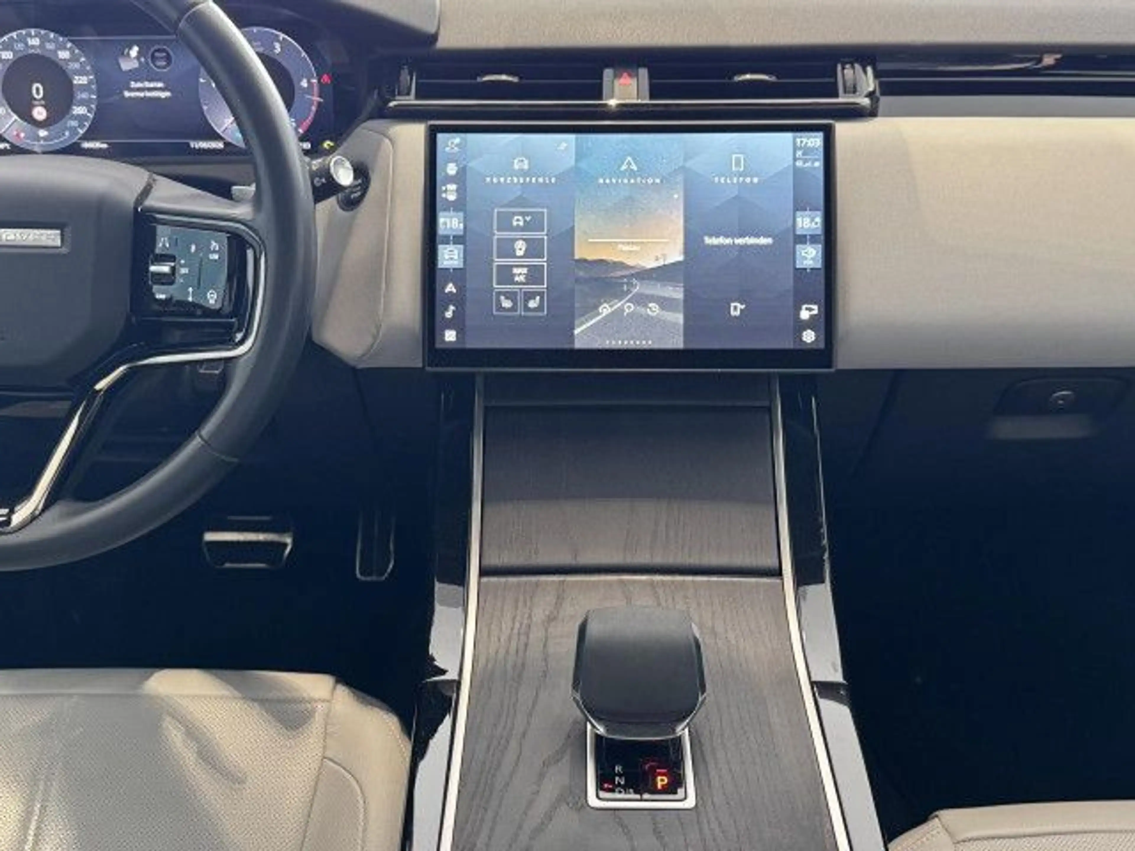 Land Rover Range Rover Velar D300 Dyn SE WinterPaket Pano 21" — photo 11