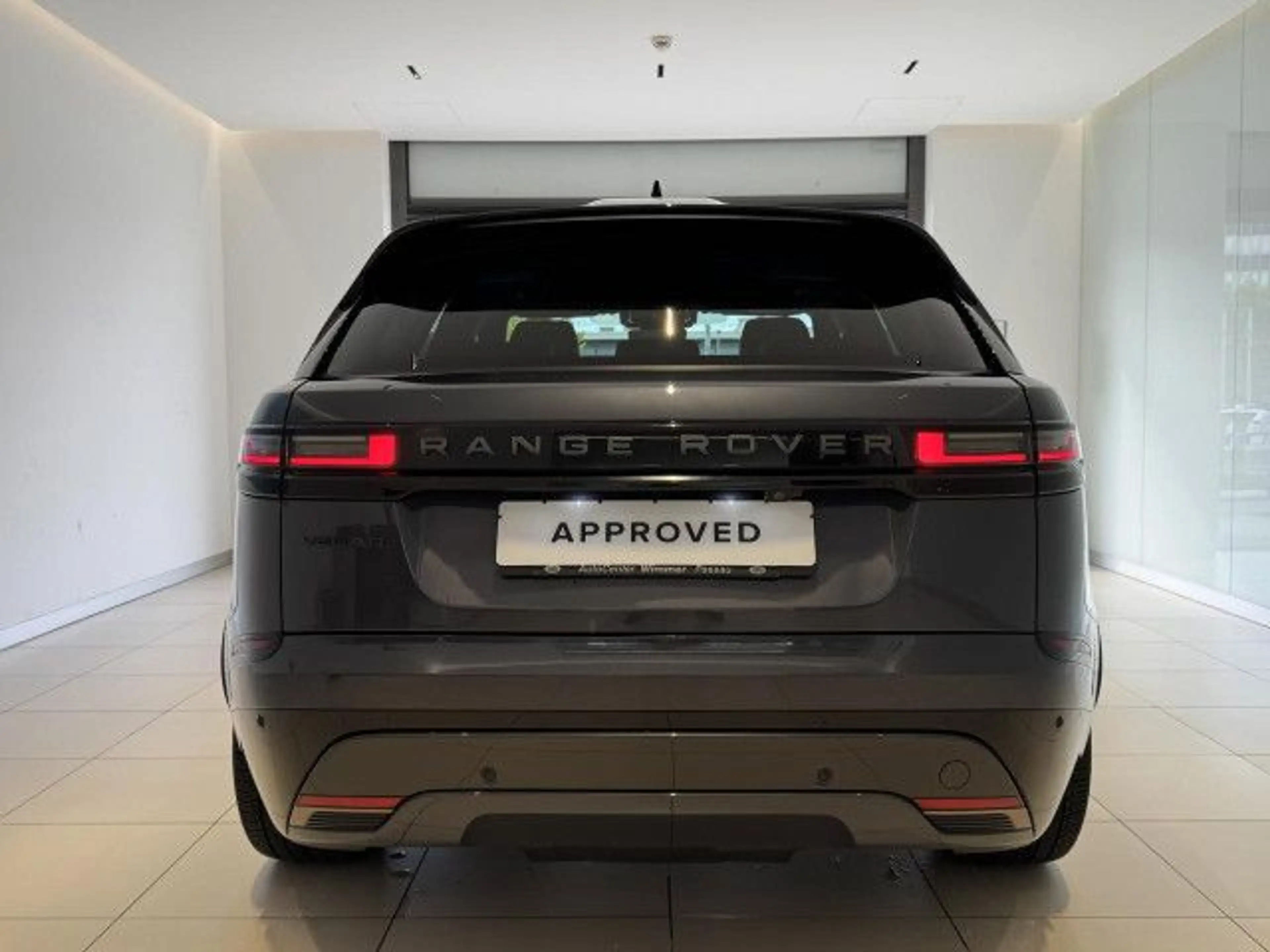 Land Rover Range Rover Velar D300 Dyn SE WinterPaket Pano 21" — photo 7