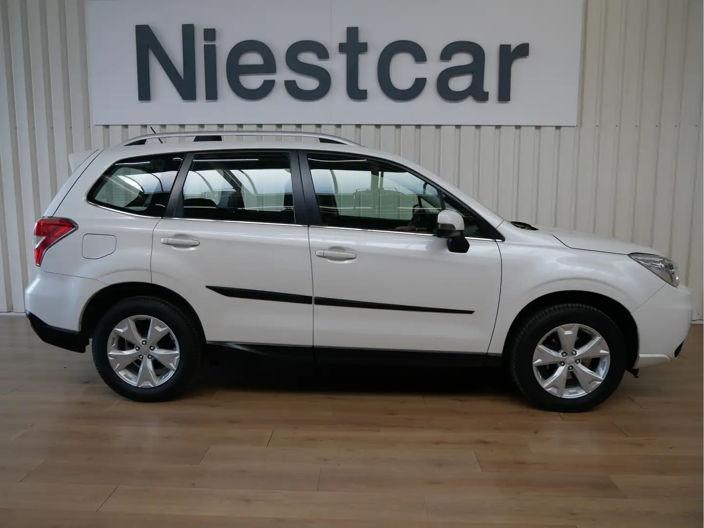 Subaru Forester 2.0 Luxury CVT Awd Blanc - 2