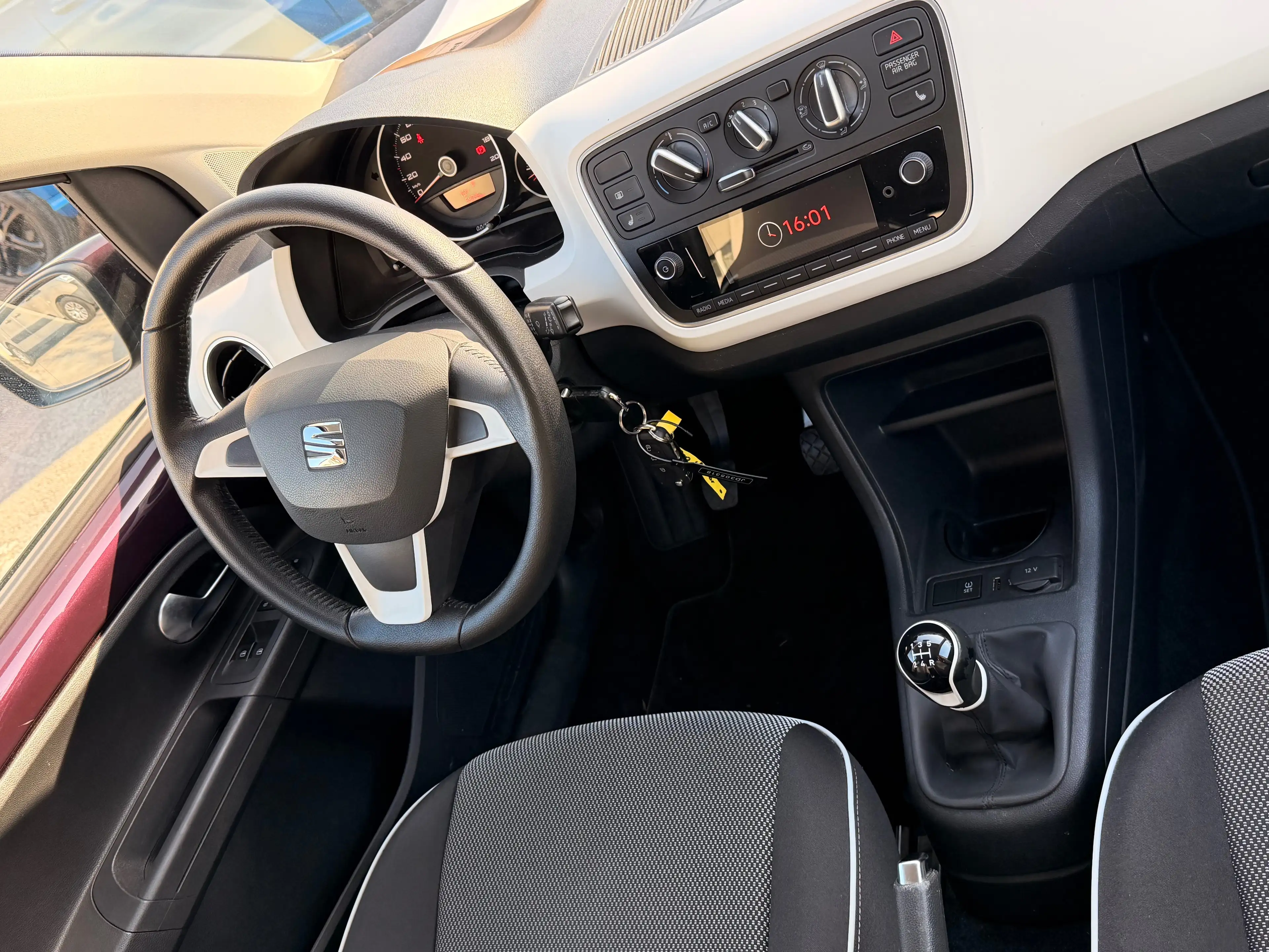 SEAT Mii Chic/Klima/Tempomat/Sitzheizung/PDC/Alu/NSW/ALU — photo 11