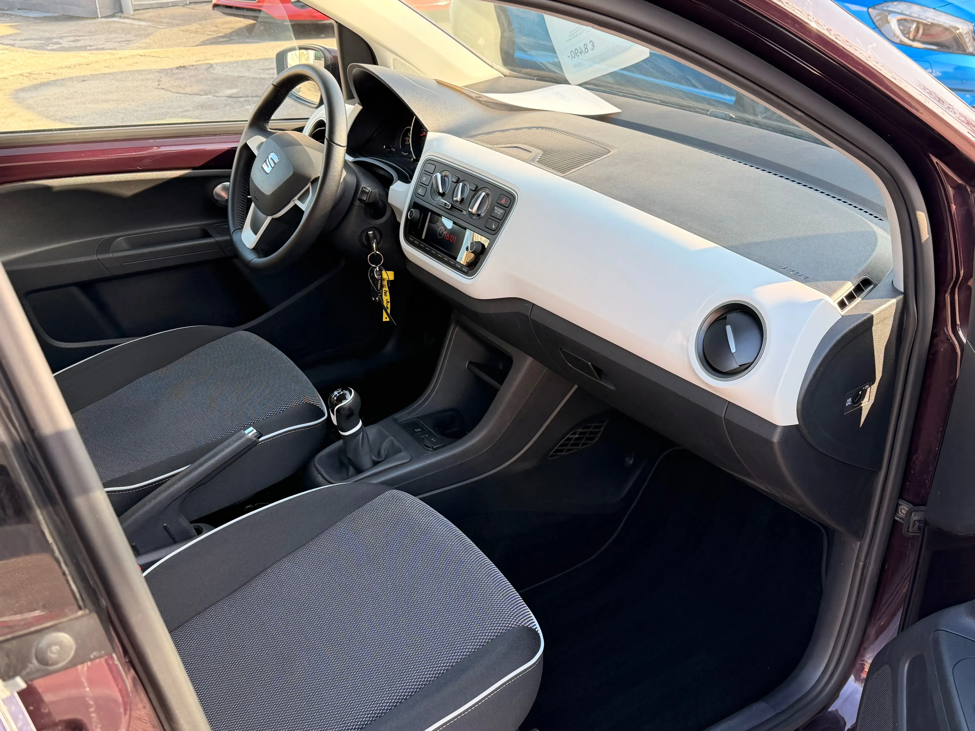 SEAT Mii Chic/Klima/Tempomat/Sitzheizung/PDC/Alu/NSW/ALU — photo 8