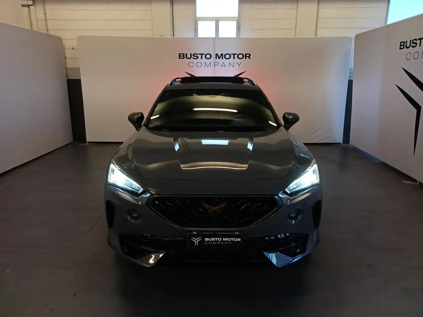 CUPRA Formentor 2.0 TSI 310cv 4Drive DSG VZ Gris - 2