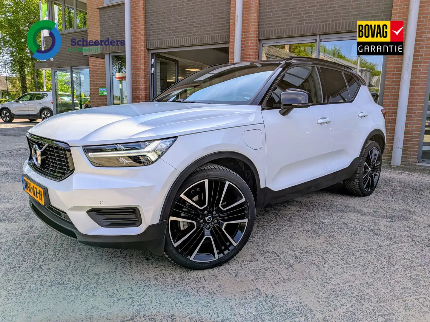Volvo XC40 1.5 T5 Recharge R-Design, Pilot assist ,Harman Kar Blanc - 1