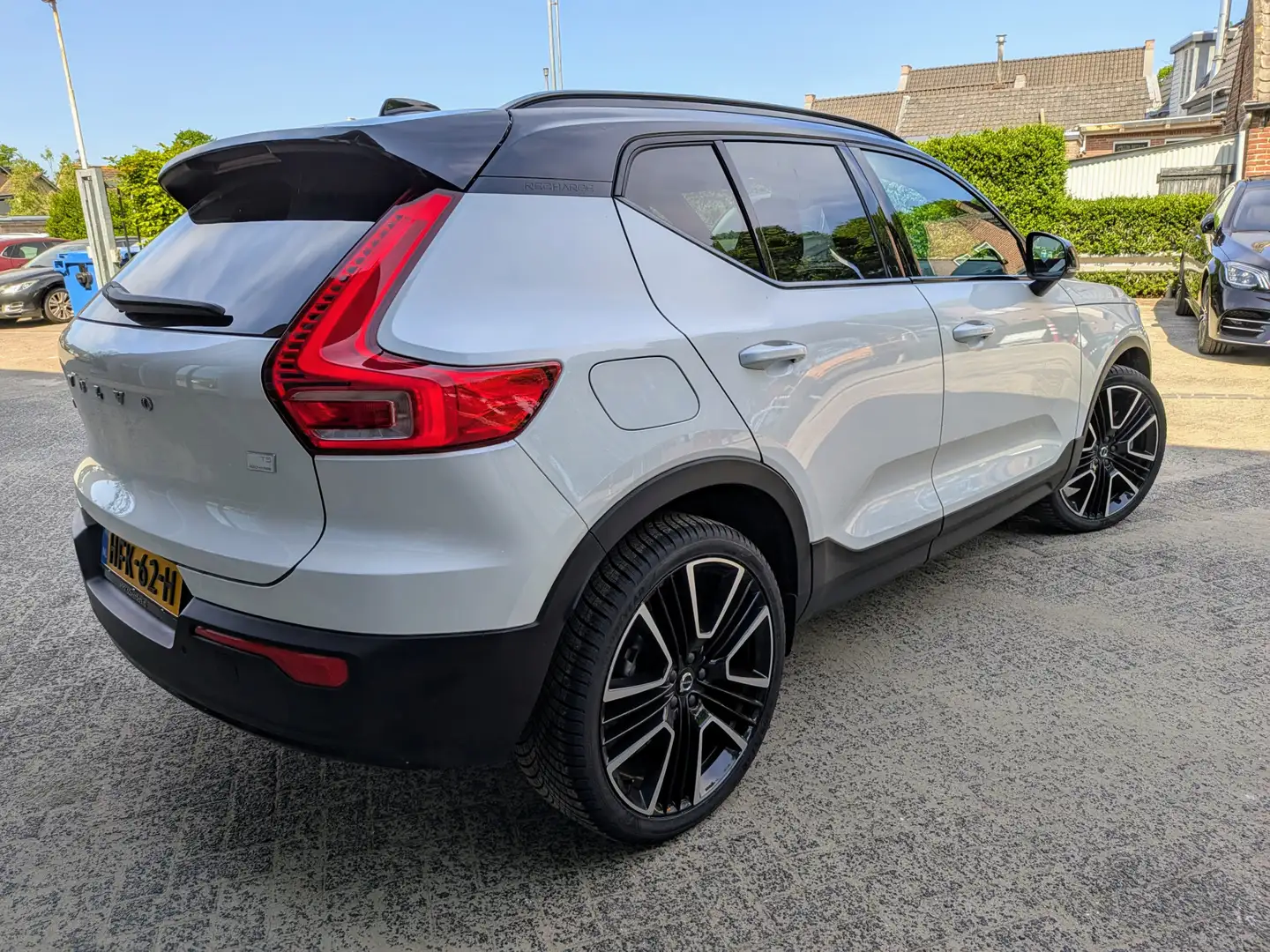 Volvo XC40 1.5 T5 Recharge R-Design, Pilot assist ,Harman Kar Blanc - 2