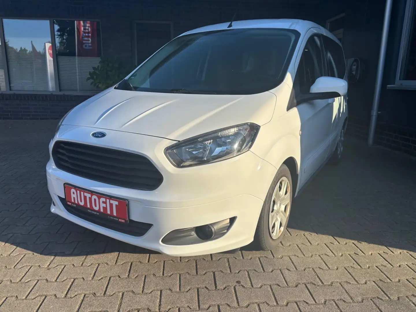 Ford Tourneo Courier Trend 1Hand Weiß - 2