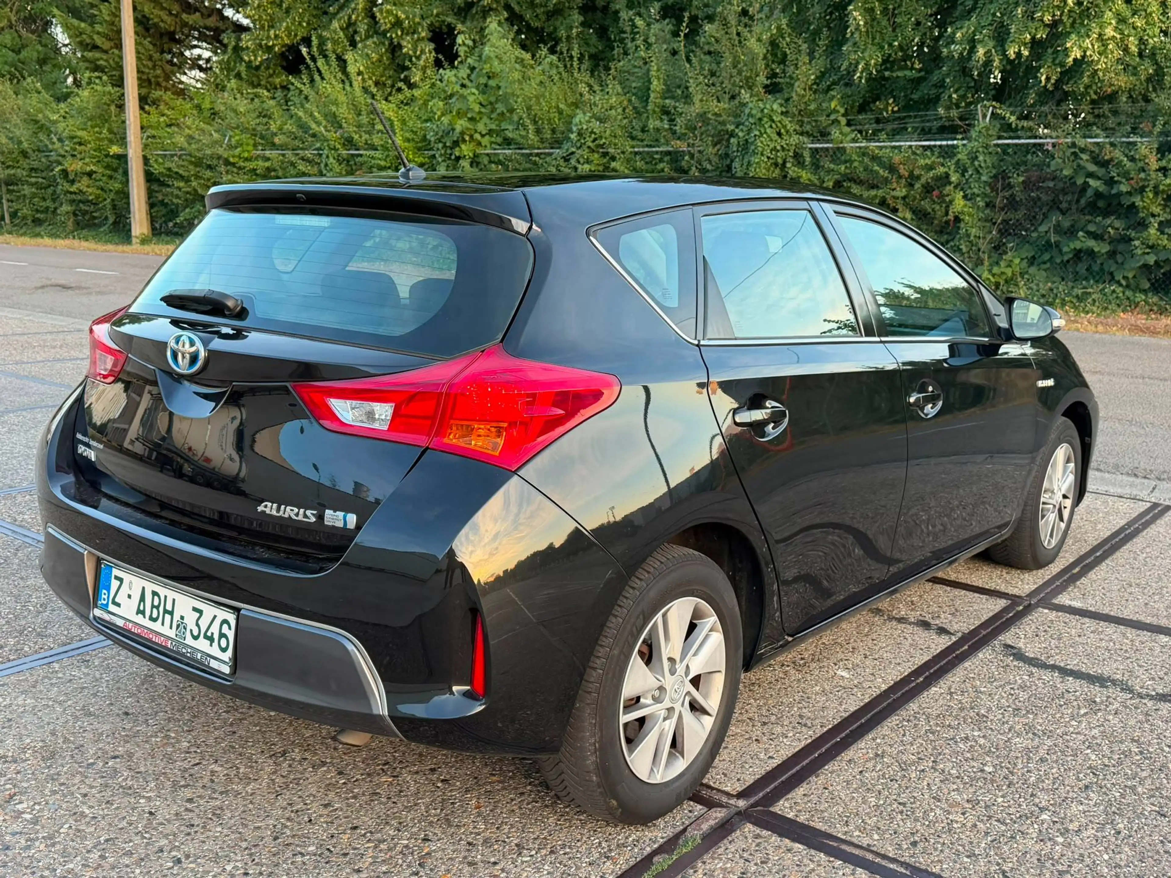 Toyota Auris Auris HEV 1.8i HSD Comfort CVT — photo 2